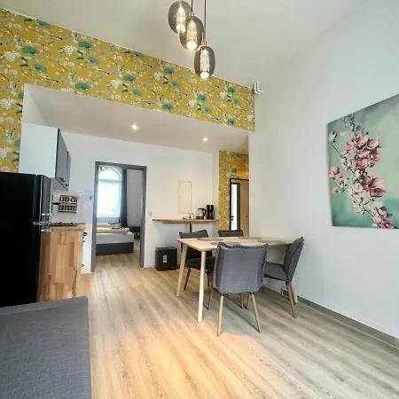 Apartment Zum Gelben Kolibri Inkl. Parkplatz Erfurt Exterior foto